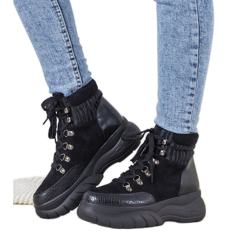 Fekete téli cipők Miron állat témával