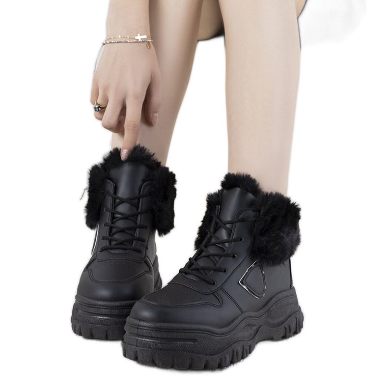 Fekete cipők Doreen szőrmével