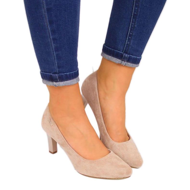 Szivattyúk az oszlopon Sergio Leone W SK39X bézs