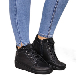 Fekete bőrcsizma ék sarokkal Helios W H524B Fekete bőrcsizma ék sarokkal Helios W H524B