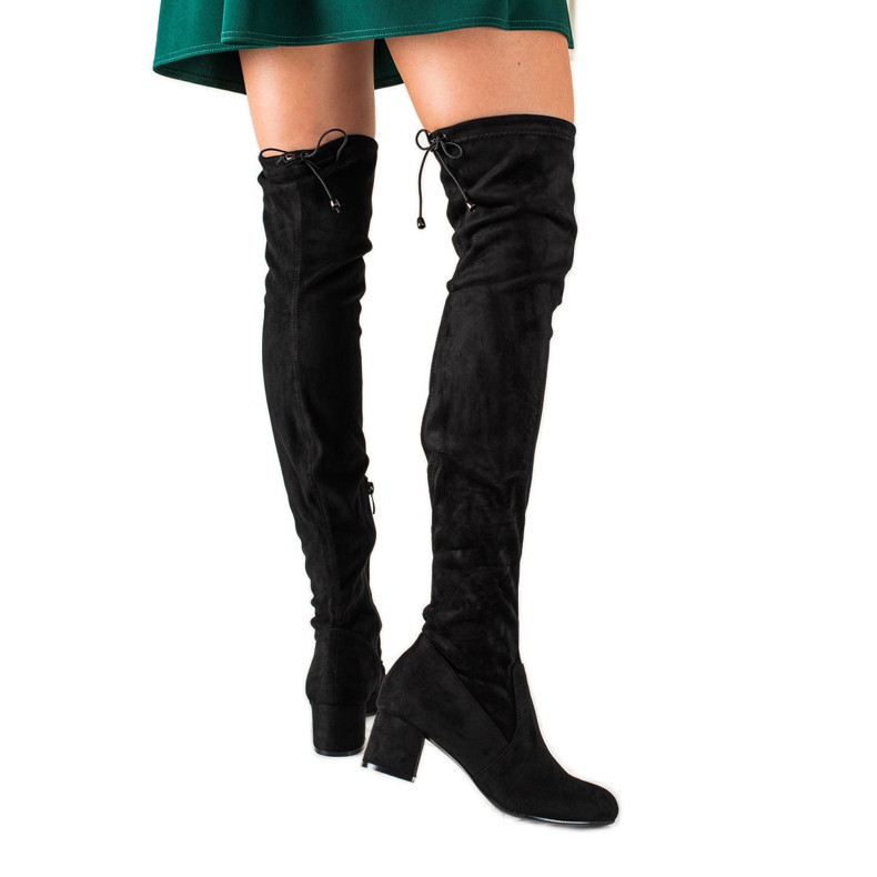 Renda Alkalmi muskétások fekete