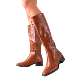 Diamantique Klasszikus barna csizma öko bőrrel