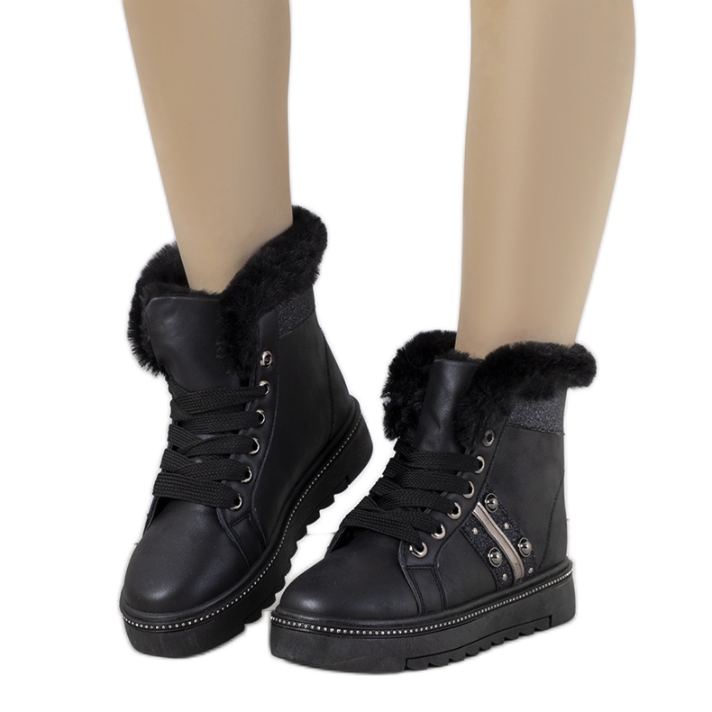 Bernal fekete téli cipők