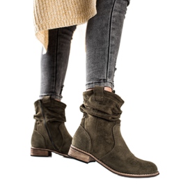 Evento Divatos zöld tehénlányok Evento Divatos zöld tehénlányok