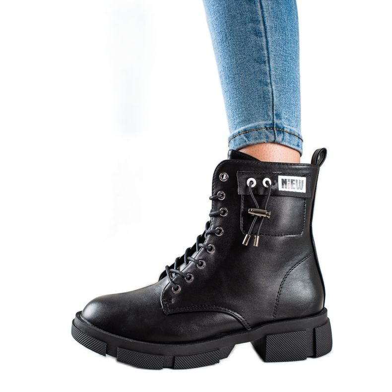 Goodin Fekete fűzős táskák díszekkel