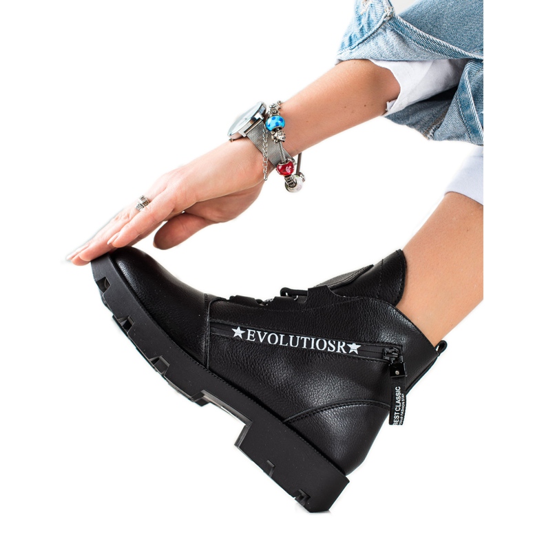 Sergio Leone Fekete divatmunkások