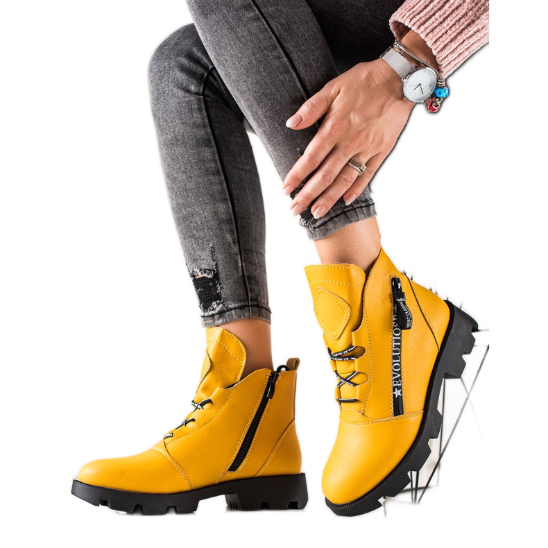 Sergio Leone Sárga divatmunkások aranysárga