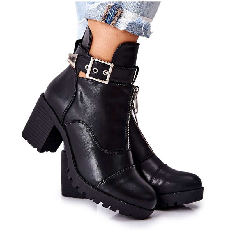 PG1 Fekete Clive csizma magas sarkú csattal