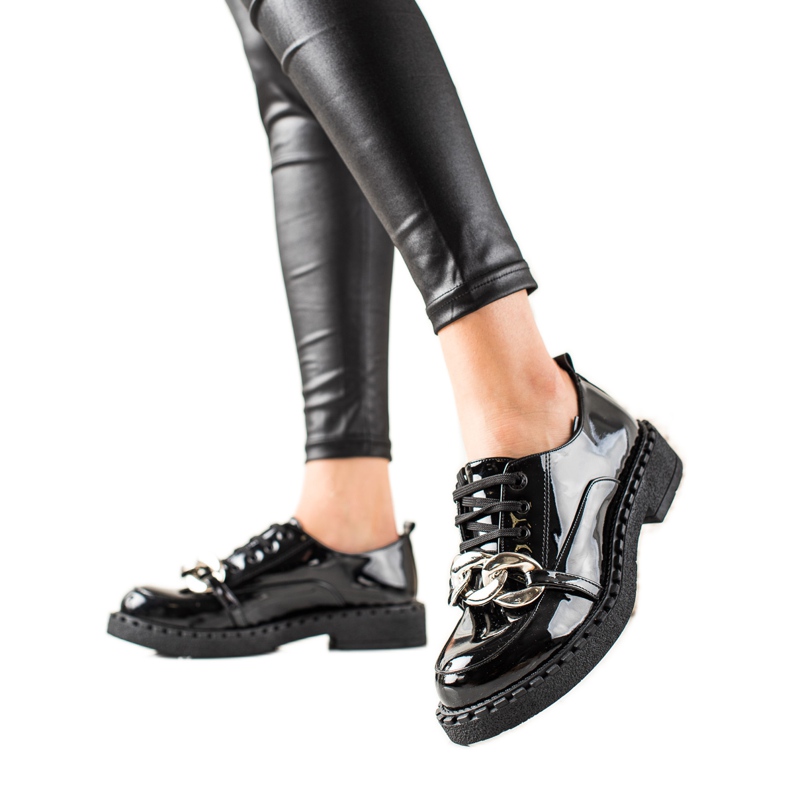 TRENDI Divatos fekete cipő