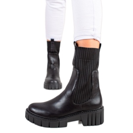 Laura Mode Felhúzható Chelsea csizmák a platformon fekete