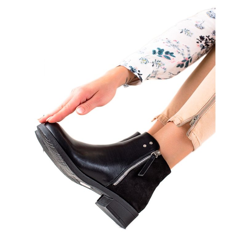 TRENDI Klasszikus csizma fekete TRENDI Klasszikus csizma fekete