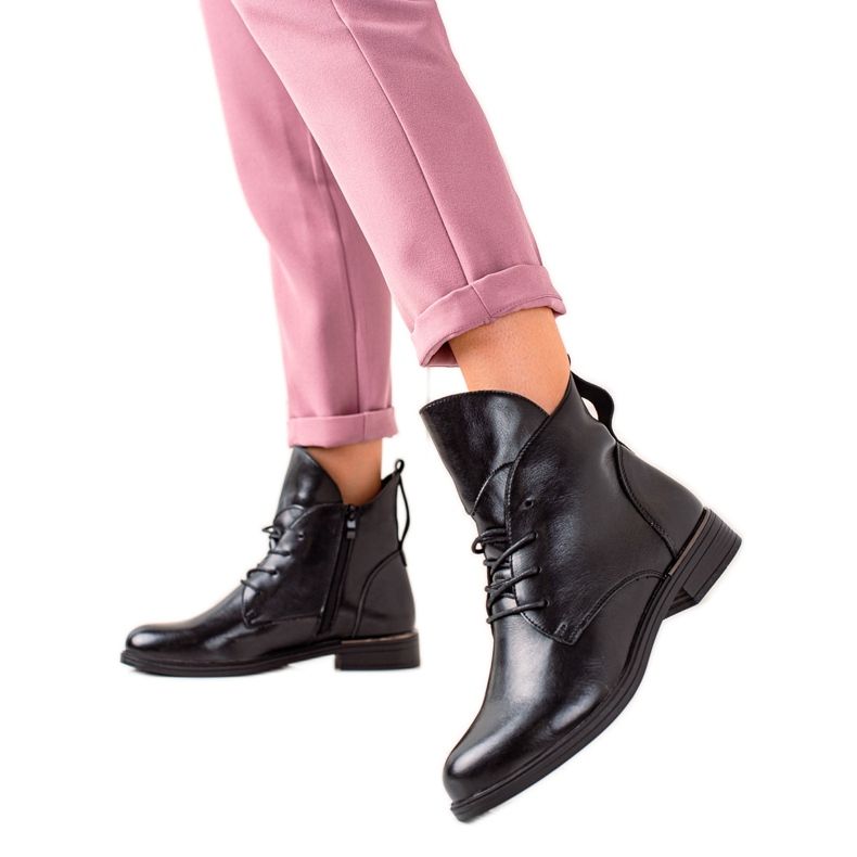 Fekete klasszikus csizma a Sergio Leone-tól