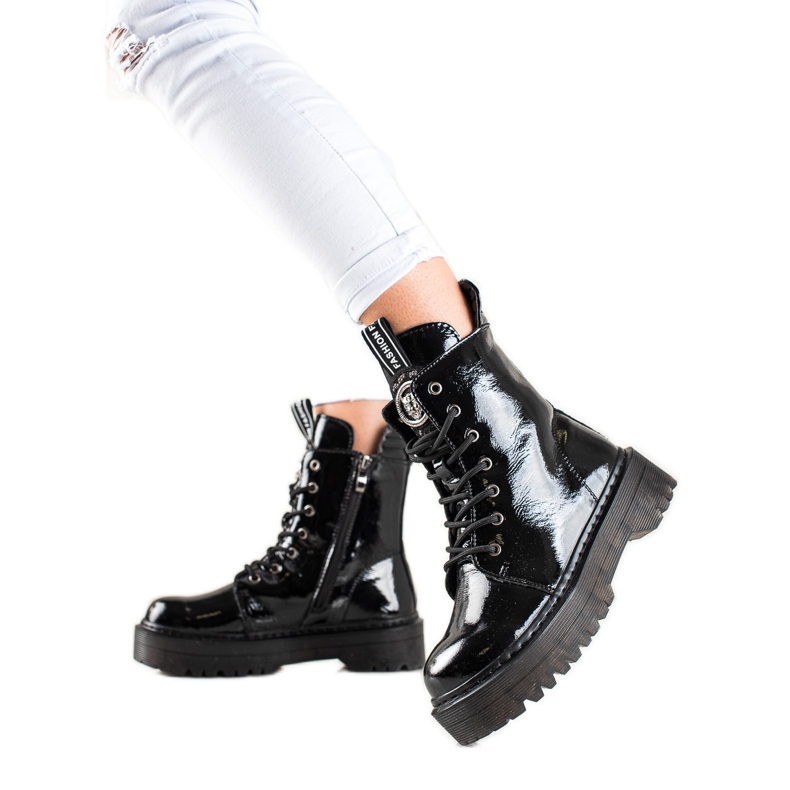 Filippo Bőrmunkások a Platformon fekete