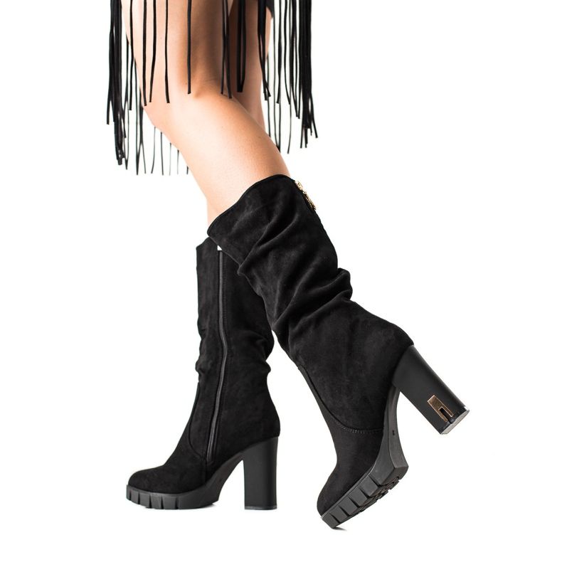 TRENDI Velúr csizma matt sarokkal fekete