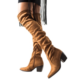 Laura Mode Alacsony sarkú, combig érő csizma barna