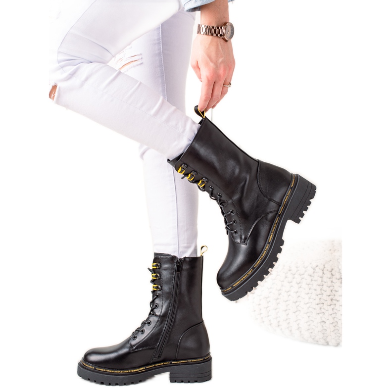 W. Potocki Potocki fekete kesztyű