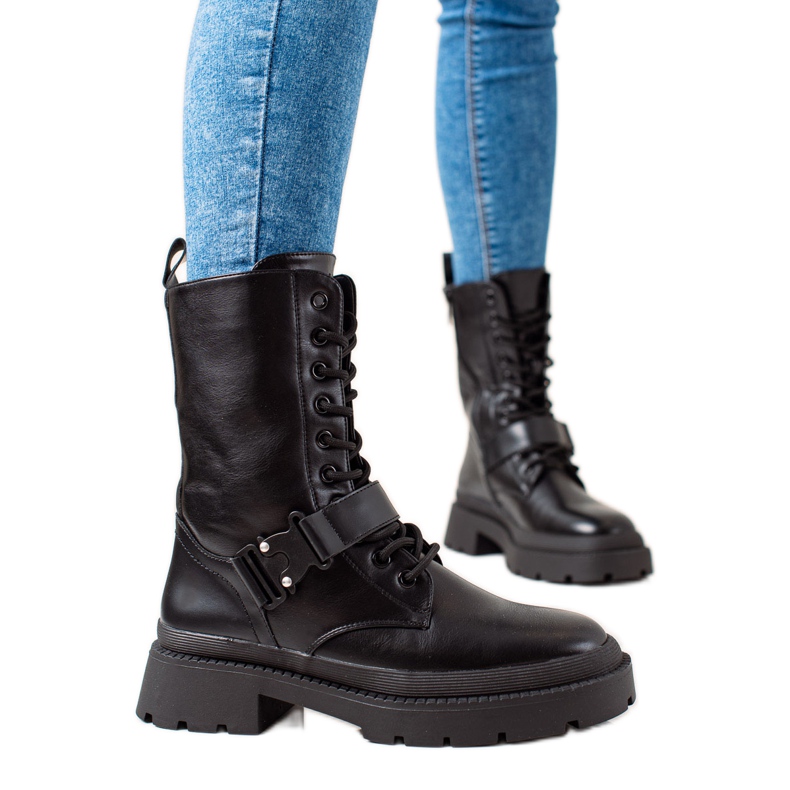 Seastar Fekete munkások csattal