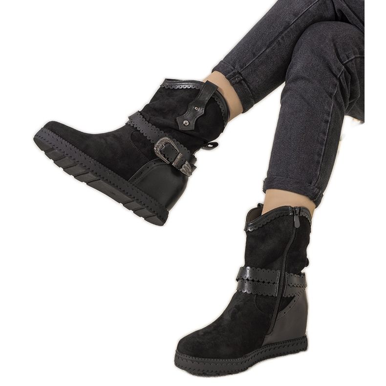 Fekete női csizma szigeteléssel a Sherry éken