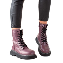 TRENDI Lila Dolgozók A Platformon