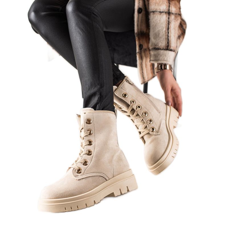 TRENDI Bézs velúr csapdázók