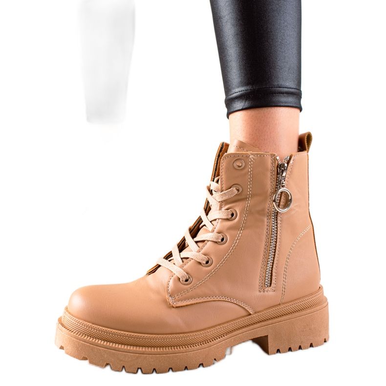 TRENDI Barna csapdázók cipzárral