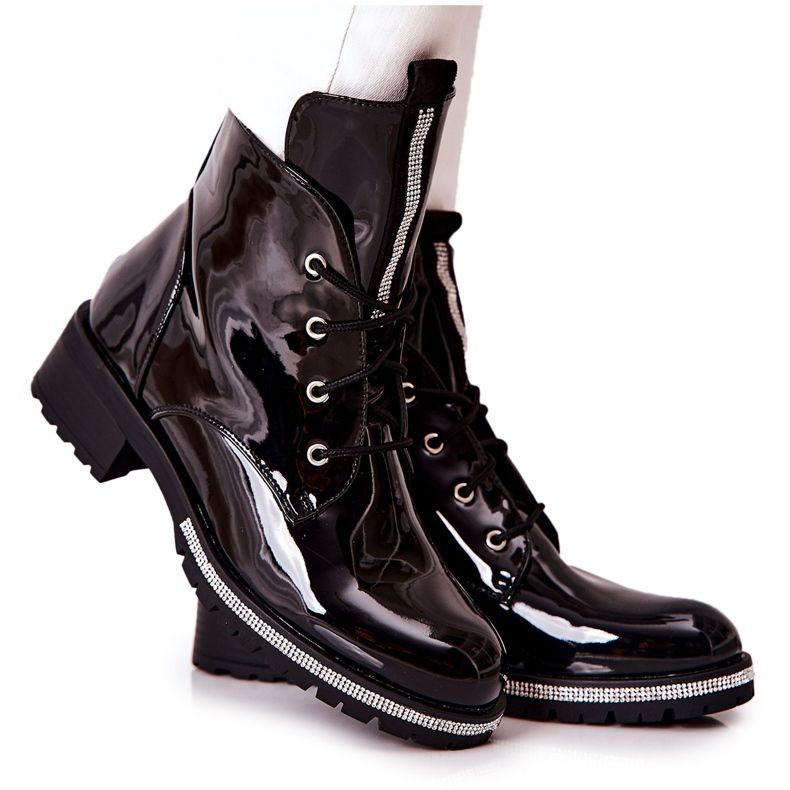 Lakkozott fekete meleg csizma Grecia