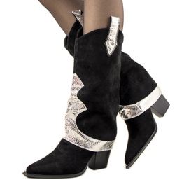 Fekete cowboy csizma a Luciana márkától