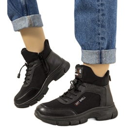 Fekete, hőszigetelt női csizma Adalgis gumiszalaggal