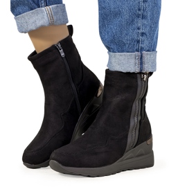 Fekete szigetelt ékcsizma a Valdez márkától