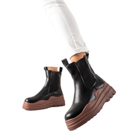 TRENDI Chelsea csizma a divat platformon fekete