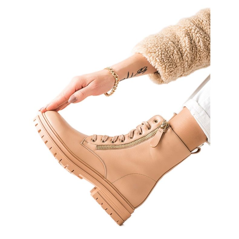 Marquiz Csizma dekoratív arany cipzárral bézs