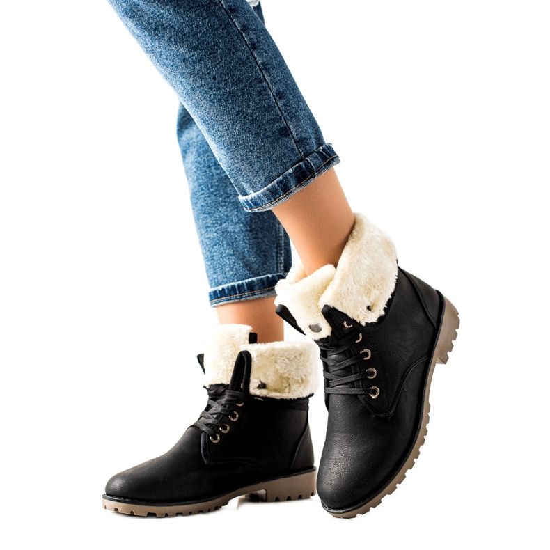 TRENDI Fekete csizma, feltekerhető szárral