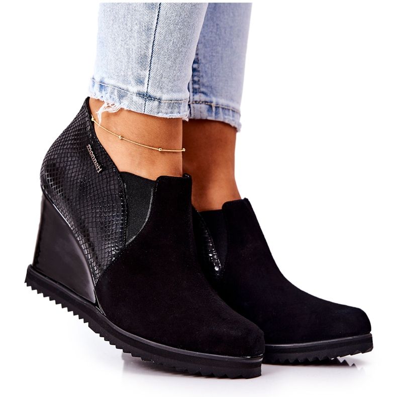 Ékes csizma, állatmintás Monnari 0990-020 fekete