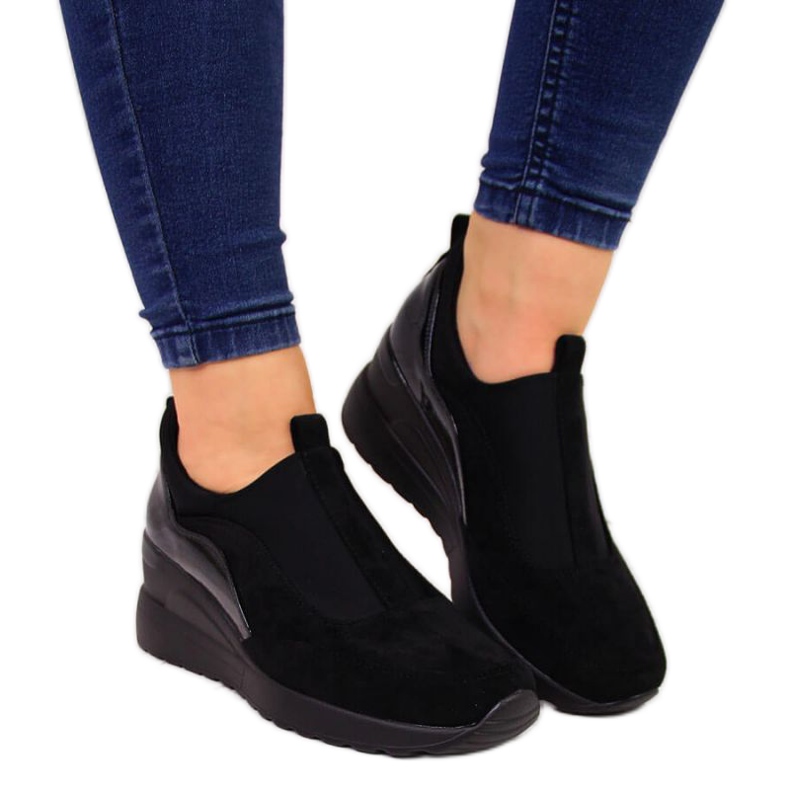 Wedge tornacipő Vinceza W WM790A fekete