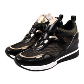 Wedge tornacipő Vinceza JAN63 fekete