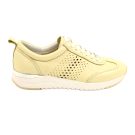 Caprice női áttört bőrcipő 23500-28 655 sárga Caprice női áttört bőrcipő 23500-28 655 sárga