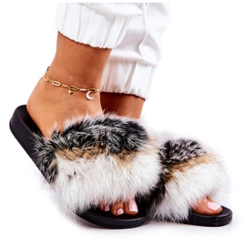 FM1 Fekete-fehér Naturis természetes szőrme papucs
