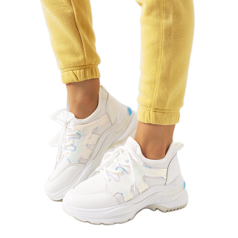 Bates fehér tornacipő