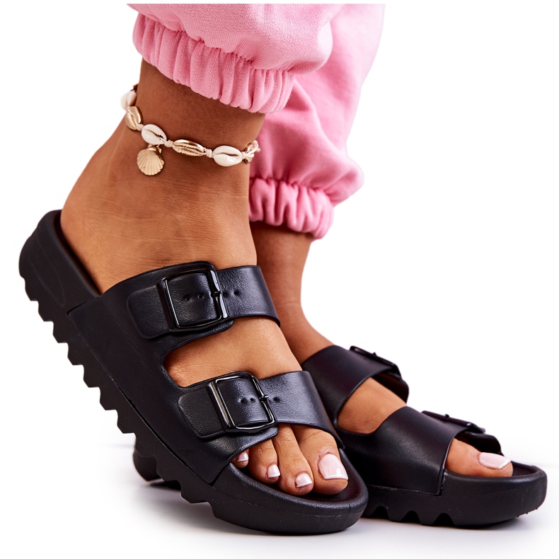 PS1 Gumi Papucsok A Fekete Westie Platformon