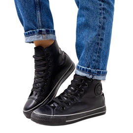 Fekete, hőszigetelt bokáig érő tornacipő a Lade-től