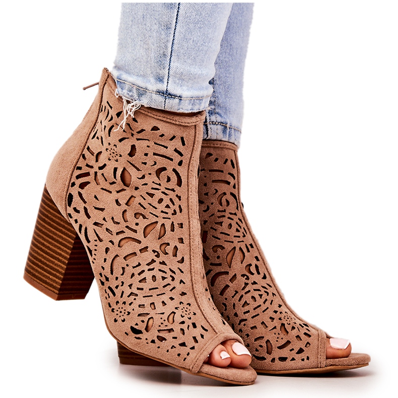 FB1 Áttört Csizma Egy Posta Bézs Bretagne-ban