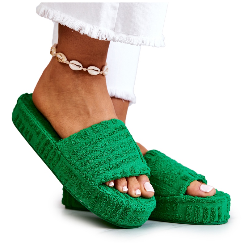 FJ1 Papucs A Green Lilly Platformon zöld