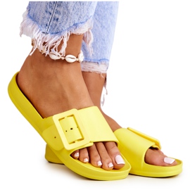 Női papucs Big Star csattal FF274A392 sárga