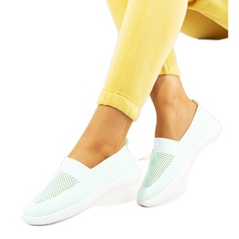 Zöld Tanya áttört tornacipő