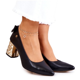 Bőr szivattyúk rúdon Maciejka 05334-01 Fekete