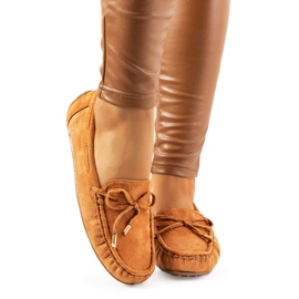 Wilma tevecipők barna