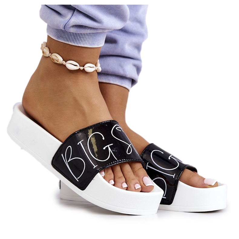 Női gumipapucs Big Star JJ274A276 fehér és fekete