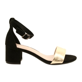 Fekete és arany szandálok egy bárban Evento 20SD98-1618 aranysárga Fekete és arany szandálok egy bárban Evento 20SD98-1618 aranysárga