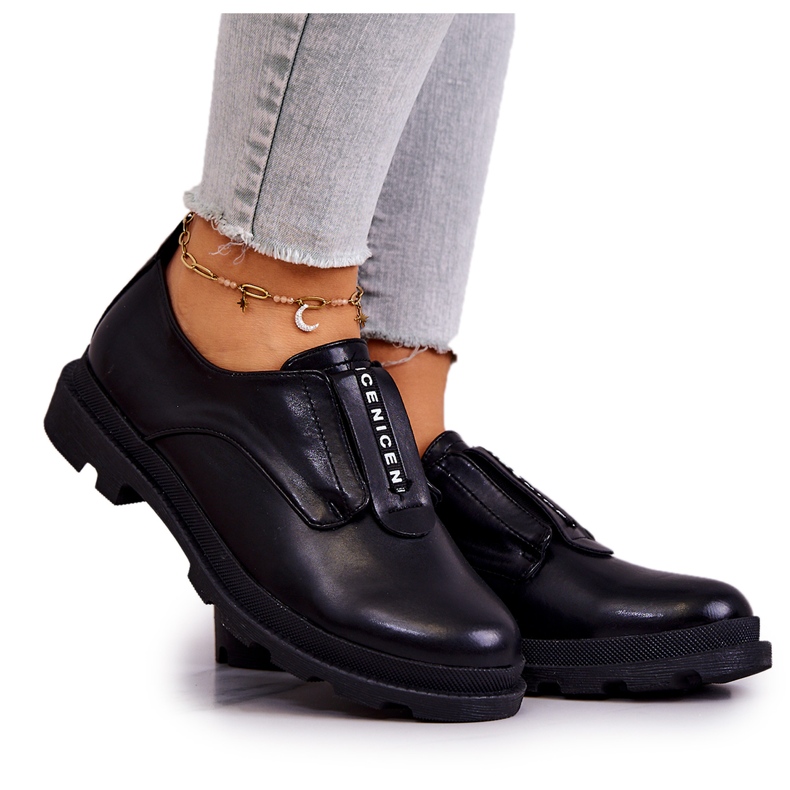 S.Barski Női bőr bebújós cipő Fekete Kirstee