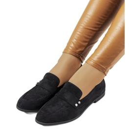 Fekete Fioretta naplopók